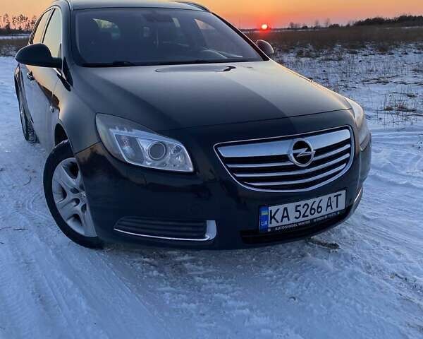 Черный Опель Инсигния, объемом двигателя 1.96 л и пробегом 328 тыс. км за 6300 $, фото 1 на Automoto.ua