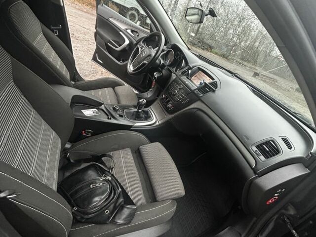 Чорний Опель Інсігнія, об'ємом двигуна 2 л та пробігом 288 тис. км за 6000 $, фото 14 на Automoto.ua