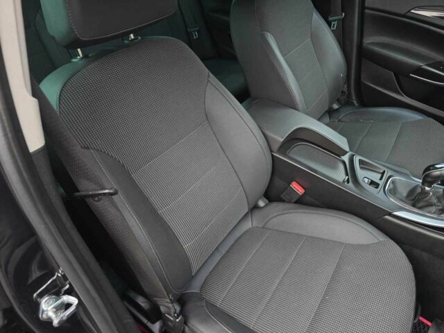 Черный Опель Инсигния, объемом двигателя 1.96 л и пробегом 197 тыс. км за 6999 $, фото 20 на Automoto.ua