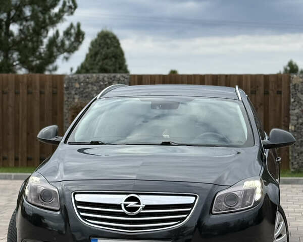 Черный Опель Инсигния, объемом двигателя 2 л и пробегом 292 тыс. км за 5900 $, фото 2 на Automoto.ua