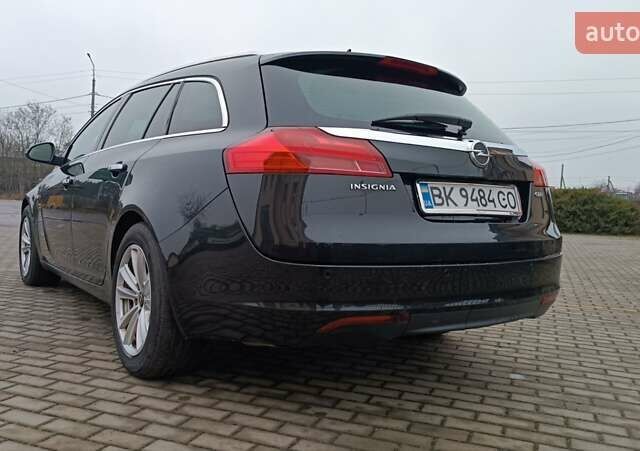 Черный Опель Инсигния, объемом двигателя 2 л и пробегом 215 тыс. км за 7250 $, фото 28 на Automoto.ua