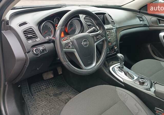 Черный Опель Инсигния, объемом двигателя 2 л и пробегом 215 тыс. км за 7250 $, фото 43 на Automoto.ua
