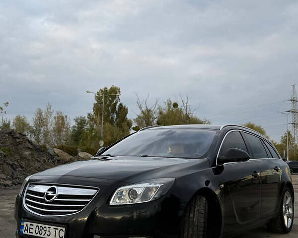 Черный Опель Инсигния, объемом двигателя 1.96 л и пробегом 277 тыс. км за 7800 $, фото 1 на Automoto.ua