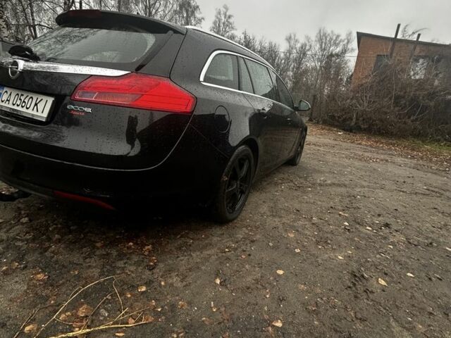 Чорний Опель Інсігнія, об'ємом двигуна 2 л та пробігом 288 тис. км за 6000 $, фото 3 на Automoto.ua