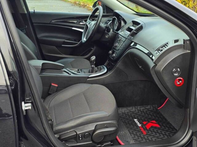 Черный Опель Инсигния, объемом двигателя 1.96 л и пробегом 197 тыс. км за 6999 $, фото 18 на Automoto.ua