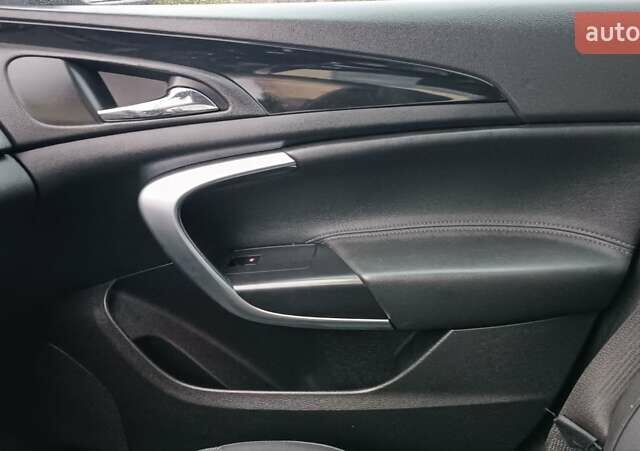 Черный Опель Инсигния, объемом двигателя 2 л и пробегом 215 тыс. км за 7250 $, фото 88 на Automoto.ua