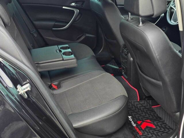 Черный Опель Инсигния, объемом двигателя 1.96 л и пробегом 197 тыс. км за 6999 $, фото 17 на Automoto.ua