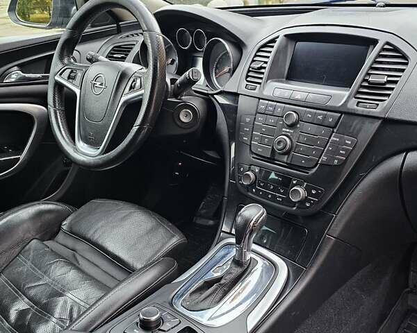 Опель Инсигния 2010 в Киеве на Automoto.ua Черный Опель Инсигния, объемом двигателя 1.96 л и пробегом 260 тыс. км за 5500 $, фото 21 на Automoto.ua
