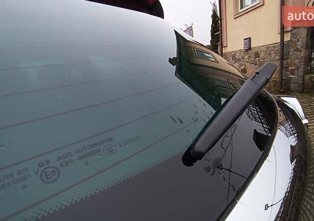 Черный Опель Инсигния, объемом двигателя 2 л и пробегом 215 тыс. км за 7250 $, фото 72 на Automoto.ua