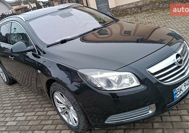 Черный Опель Инсигния, объемом двигателя 2 л и пробегом 215 тыс. км за 7250 $, фото 12 на Automoto.ua