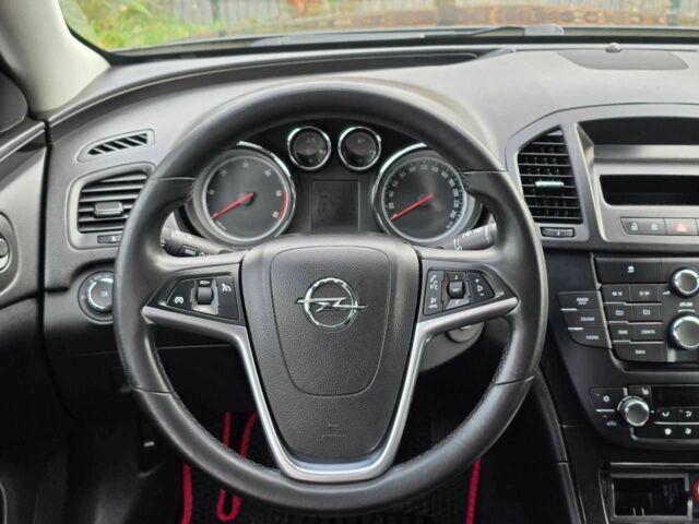 Черный Опель Инсигния, объемом двигателя 1.96 л и пробегом 197 тыс. км за 6999 $, фото 14 на Automoto.ua