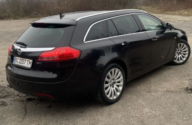 Черный Опель Инсигния, объемом двигателя 2 л и пробегом 0 тыс. км за 8000 $, фото 2 на Automoto.ua