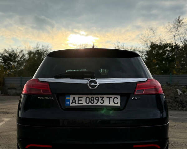 Черный Опель Инсигния, объемом двигателя 1.96 л и пробегом 277 тыс. км за 7800 $, фото 7 на Automoto.ua