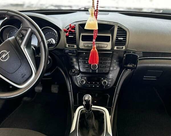 Чорний Опель Інсігнія, об'ємом двигуна 1.96 л та пробігом 213 тис. км за 7500 $, фото 3 на Automoto.ua