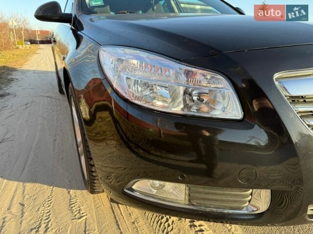 Черный Опель Инсигния, объемом двигателя 1.6 л и пробегом 206 тыс. км за 8000 $, фото 63 на Automoto.ua