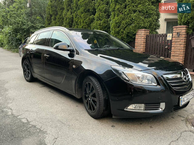 Черный Опель Инсигния, объемом двигателя 2 л и пробегом 307 тыс. км за 8500 $, фото 2 на Automoto.ua