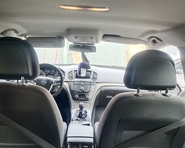 Черный Опель Инсигния, объемом двигателя 1.96 л и пробегом 206 тыс. км за 7200 $, фото 8 на Automoto.ua