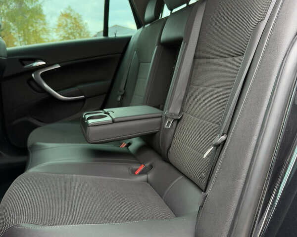 Черный Опель Инсигния, объемом двигателя 2 л и пробегом 292 тыс. км за 5900 $, фото 23 на Automoto.ua