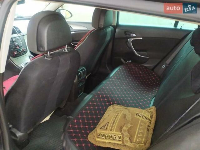 Опель Инсигния 2010 в Львове на Automoto.ua Черный Опель Инсигния, объемом двигателя 2 л и пробегом 350 тыс. км за 6500 $, фото 3 на Automoto.ua