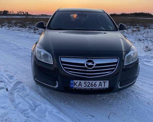 Черный Опель Инсигния, объемом двигателя 1.96 л и пробегом 328 тыс. км за 6300 $, фото 2 на Automoto.ua