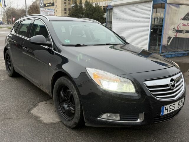 Черный Опель Инсигния, объемом двигателя 2 л и пробегом 100 тыс. км за 3450 $, фото 3 на Automoto.ua