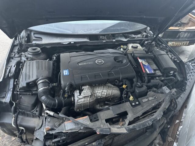 Опель Инсигния 2010 в Белой Церкве на Automoto.ua Черный Опель Инсигния, объемом двигателя 2 л и пробегом 300 тыс. км за 2000 $, фото 5 на Automoto.ua