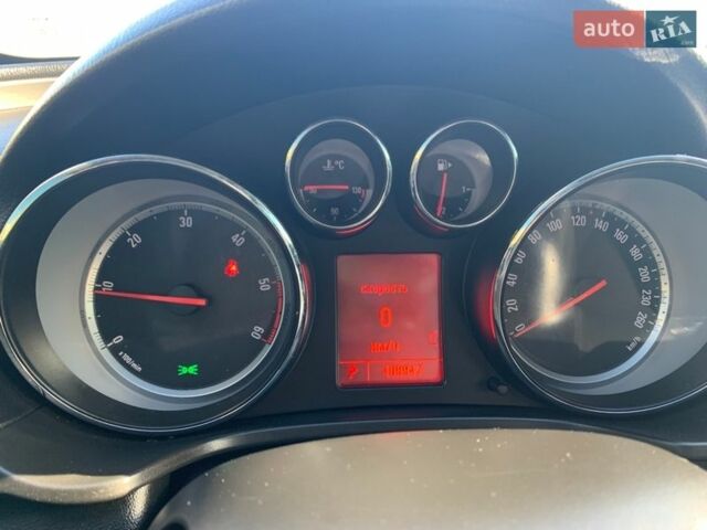 Чорний Опель Інсігнія, об'ємом двигуна 1.96 л та пробігом 410 тис. км за 7100 $, фото 7 на Automoto.ua