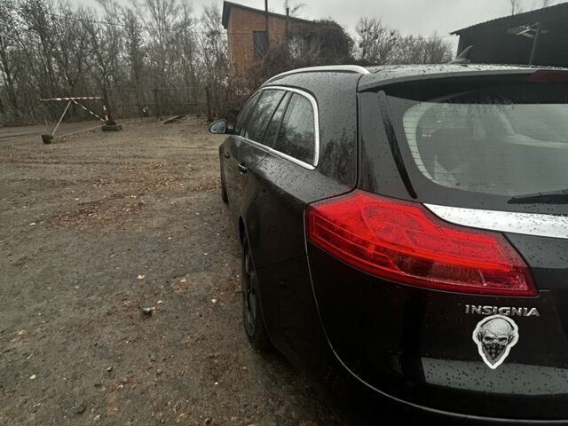 Чорний Опель Інсігнія, об'ємом двигуна 2 л та пробігом 288 тис. км за 6000 $, фото 13 на Automoto.ua