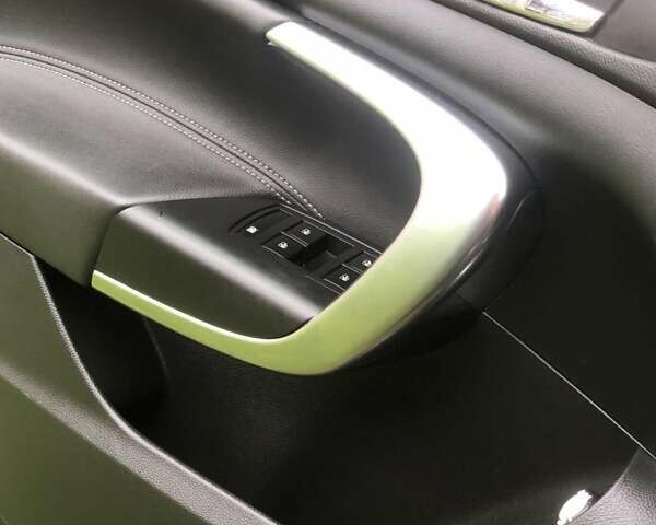 Черный Опель Инсигния, объемом двигателя 2 л и пробегом 240 тыс. км за 8100 $, фото 8 на Automoto.ua