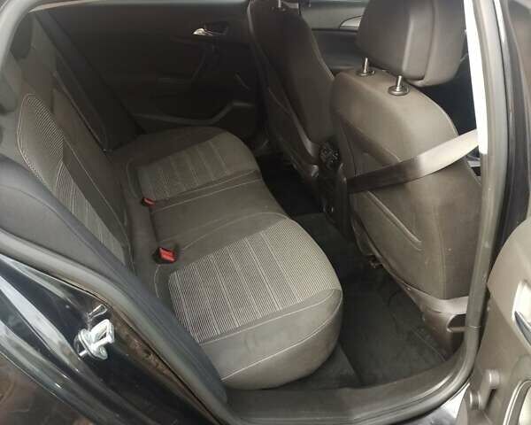 Черный Опель Инсигния, объемом двигателя 1.96 л и пробегом 206 тыс. км за 7200 $, фото 19 на Automoto.ua