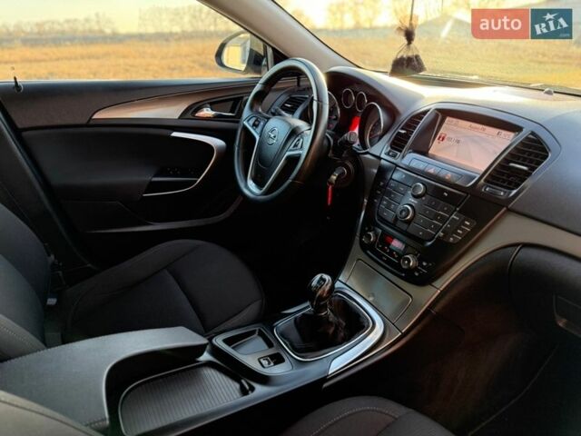 Черный Опель Инсигния, объемом двигателя 1.6 л и пробегом 206 тыс. км за 8000 $, фото 47 на Automoto.ua