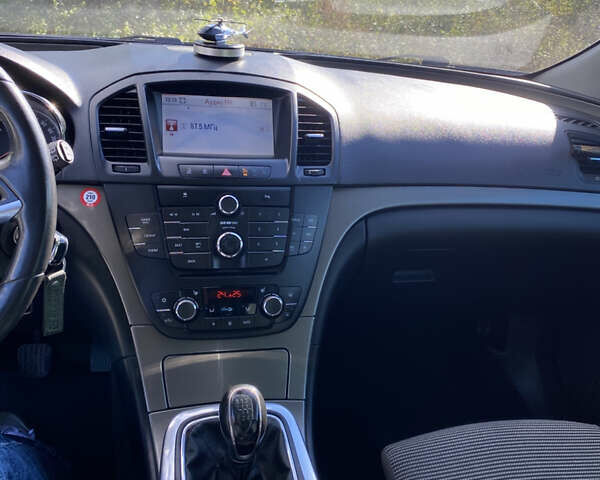 Чорний Опель Інсігнія, об'ємом двигуна 1.96 л та пробігом 231 тис. км за 7500 $, фото 15 на Automoto.ua