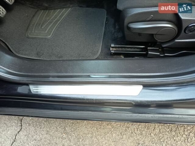 Черный Опель Инсигния, объемом двигателя 1.6 л и пробегом 198 тыс. км за 6850 $, фото 26 на Automoto.ua