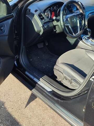 Чорний Опель Інсігнія, об'ємом двигуна 1.96 л та пробігом 267 тис. км за 7545 $, фото 5 на Automoto.ua