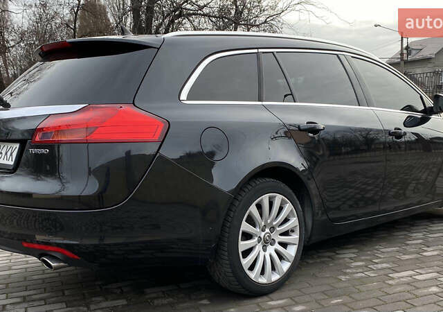 Чорний Опель Інсігнія, об'ємом двигуна 1.6 л та пробігом 200 тис. км за 8600 $, фото 9 на Automoto.ua