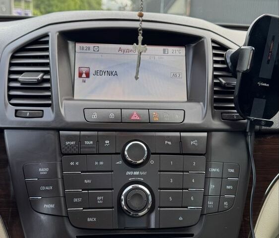 Чорний Опель Інсігнія, об'ємом двигуна 2 л та пробігом 269 тис. км за 7200 $, фото 1 на Automoto.ua