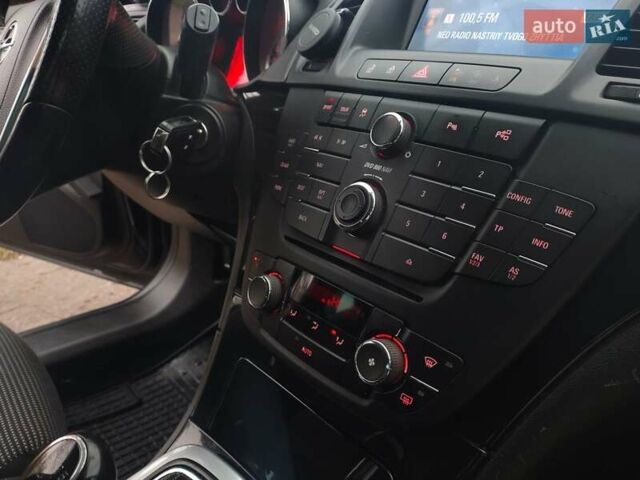 Черный Опель Инсигния, объемом двигателя 2 л и пробегом 265 тыс. км за 5750 $, фото 31 на Automoto.ua