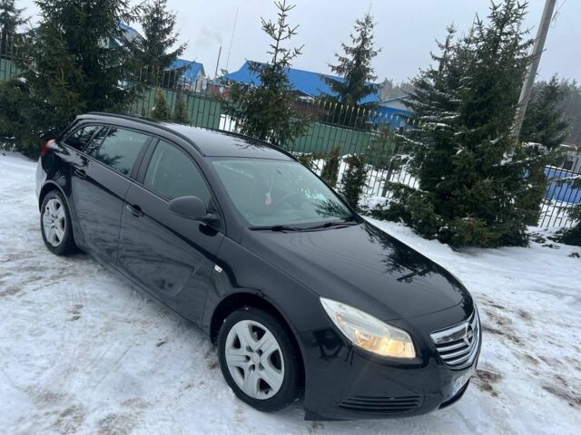 Чорний Опель Інсігнія, об'ємом двигуна 2 л та пробігом 270 тис. км за 6500 $, фото 2 на Automoto.ua