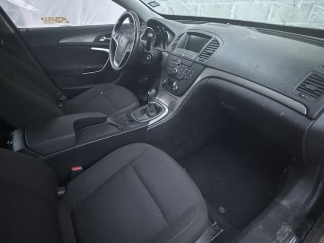 Опель Инсигния 2010 в Белой Церкве на Automoto.ua Черный Опель Инсигния, объемом двигателя 2 л и пробегом 300 тыс. км за 2000 $, фото 2 на Automoto.ua