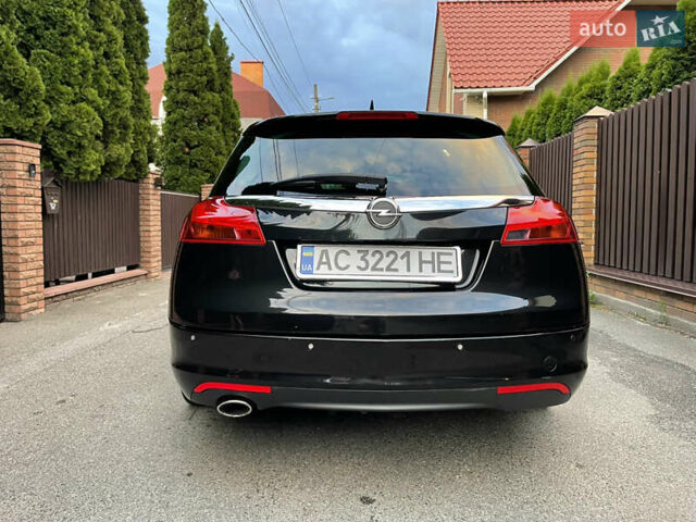 Черный Опель Инсигния, объемом двигателя 2 л и пробегом 307 тыс. км за 8500 $, фото 5 на Automoto.ua