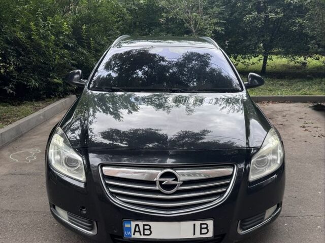 Опель Инсигния 2011 в Могилев-Подольском на Automoto.ua Черный Опель Инсигния, объемом двигателя 2 л и пробегом 220 тыс. км за 7450 $, фото 3 на Automoto.ua