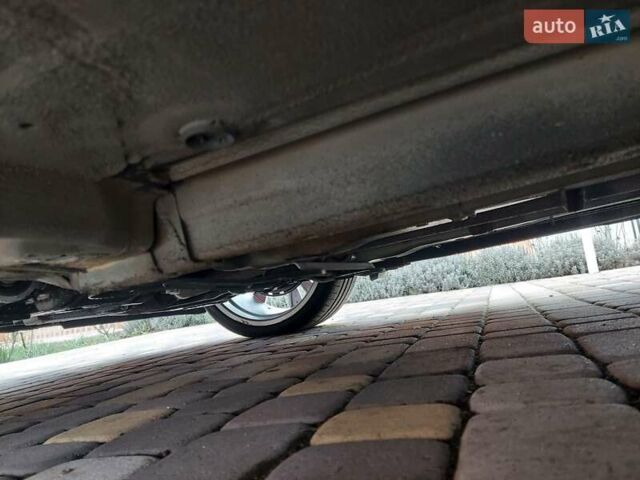 Черный Опель Инсигния, объемом двигателя 2 л и пробегом 199 тыс. км за 9700 $, фото 6 на Automoto.ua