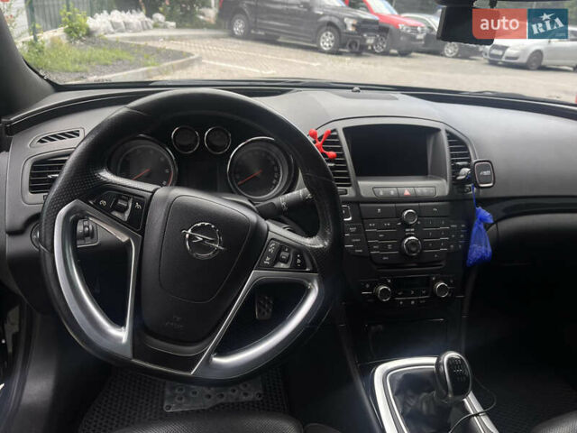Черный Опель Инсигния, объемом двигателя 1.96 л и пробегом 300 тыс. км за 10400 $, фото 32 на Automoto.ua