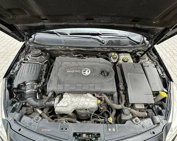 Чорний Опель Інсігнія, об'ємом двигуна 2 л та пробігом 255 тис. км за 7600 $, фото 13 на Automoto.ua