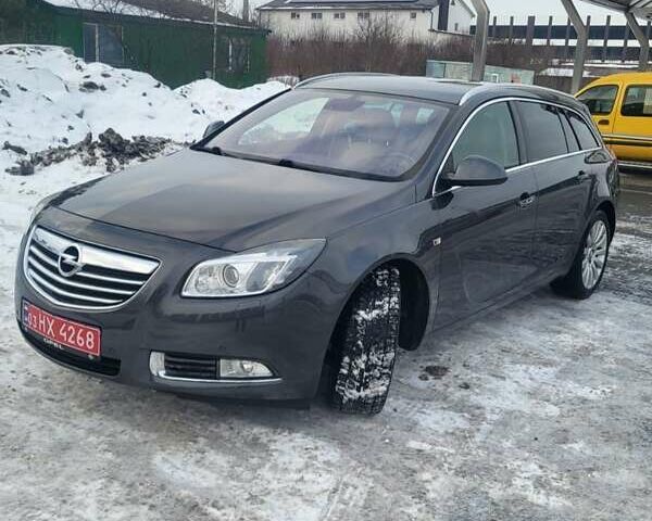 Черный Опель Инсигния, объемом двигателя 1.96 л и пробегом 210 тыс. км за 9200 $, фото 1 на Automoto.ua
