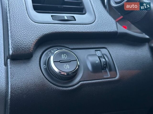 Черный Опель Инсигния, объемом двигателя 2 л и пробегом 270 тыс. км за 8100 $, фото 26 на Automoto.ua