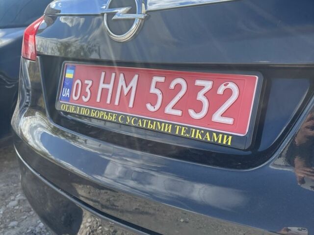 Чорний Опель Інсігнія, об'ємом двигуна 2 л та пробігом 333 тис. км за 10150 $, фото 7 на Automoto.ua