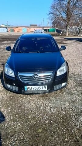 Чорний Опель Інсігнія, об'ємом двигуна 1.96 л та пробігом 225 тис. км за 6850 $, фото 10 на Automoto.ua