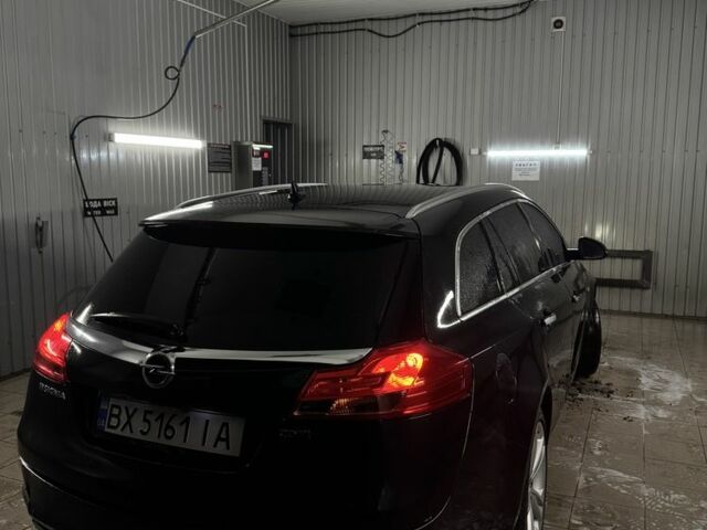 Черный Опель Инсигния, объемом двигателя 2 л и пробегом 280 тыс. км за 5700 $, фото 3 на Automoto.ua