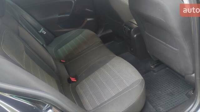 Черный Опель Инсигния, объемом двигателя 2 л и пробегом 238 тыс. км за 8050 $, фото 4 на Automoto.ua